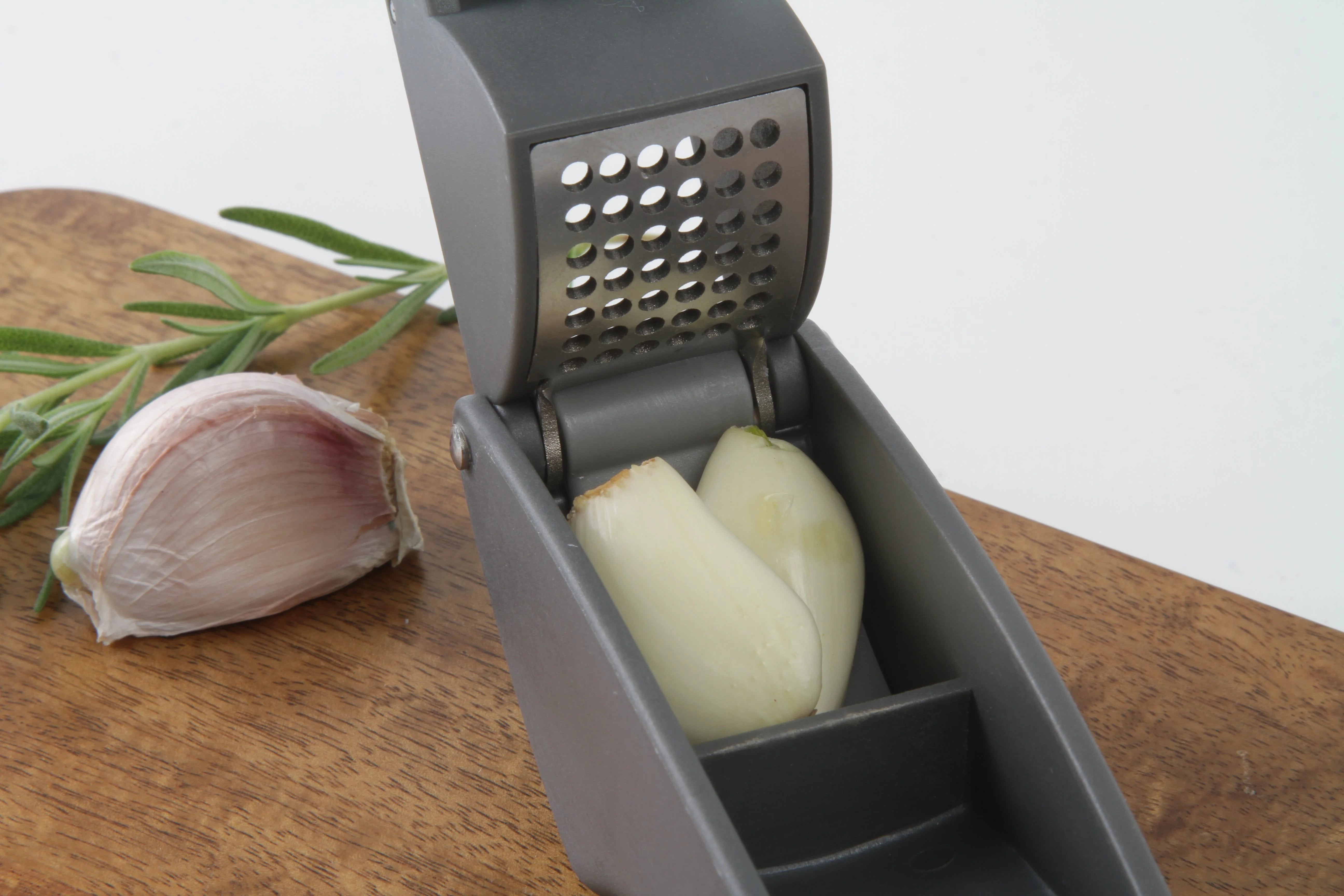 Fresh Choice Nylon Tabletop Garlic Press | No-Peel Garlic Crusher