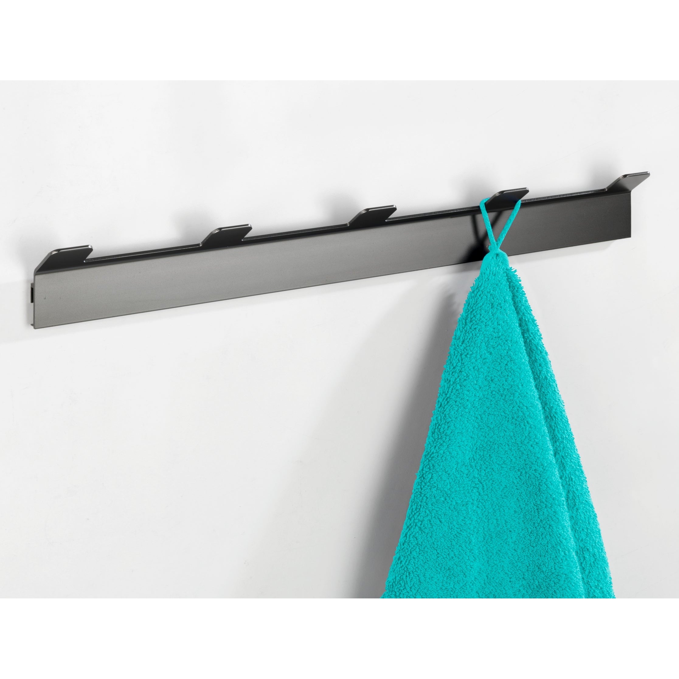 5 Hook Strip - Montella - Aluminium