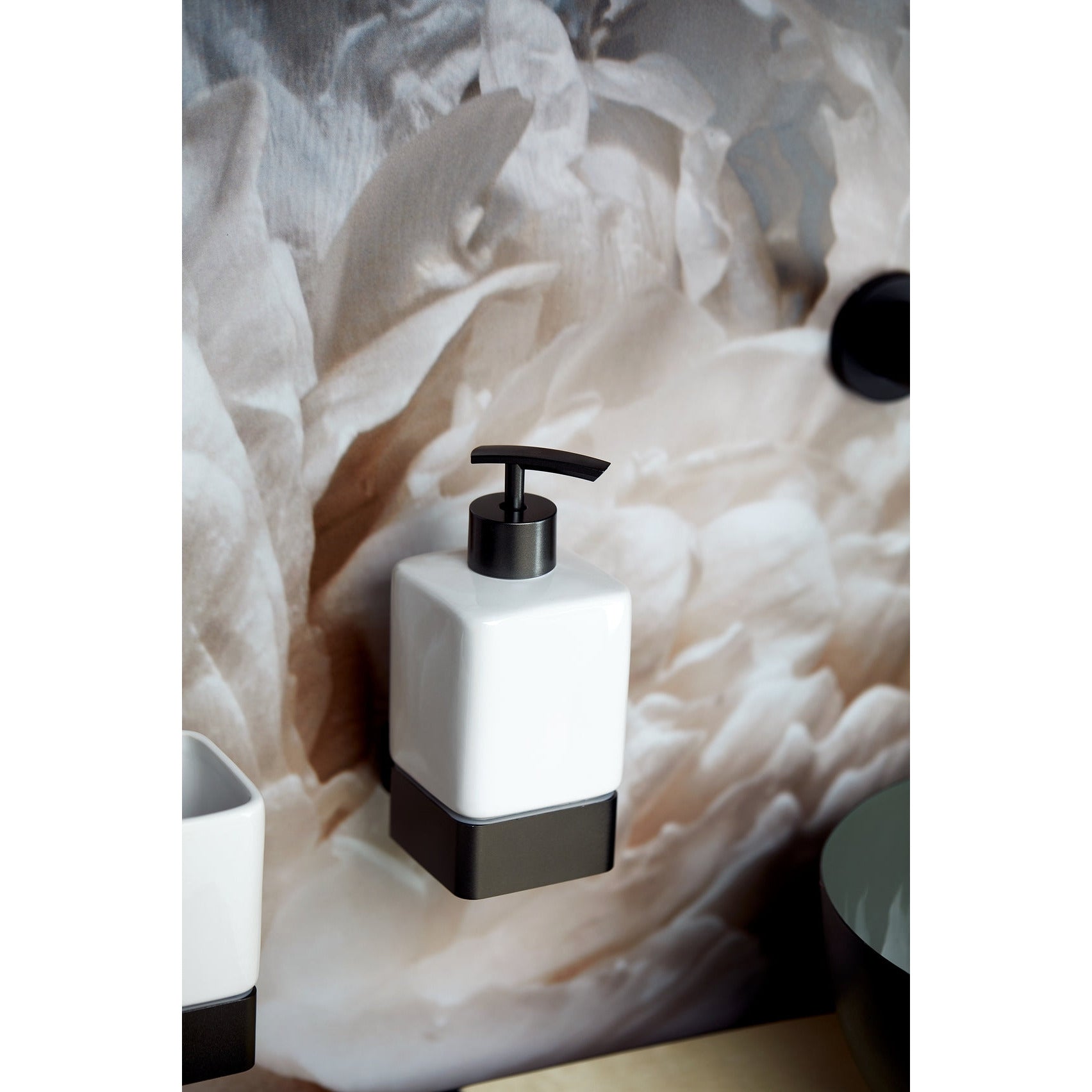 Soap Dispenser - Montella - Aluminium