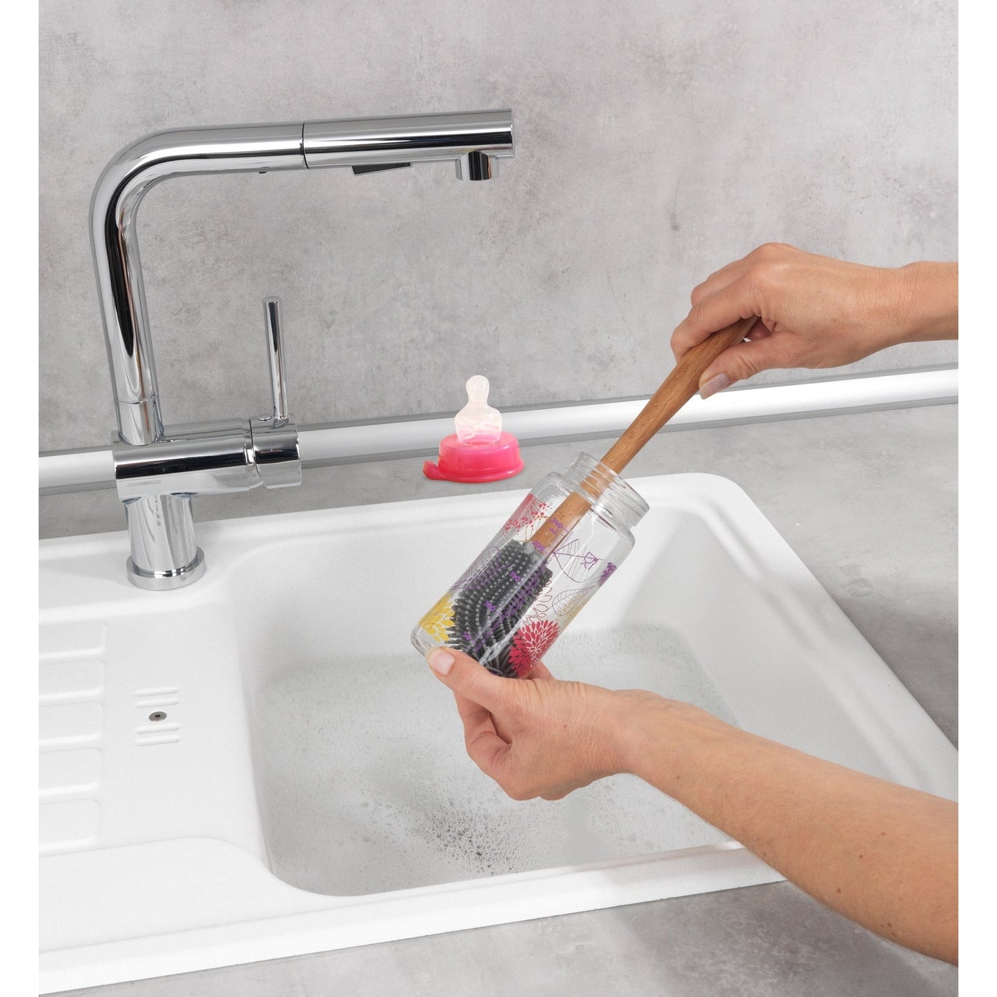 WASHING-UP BRUSH - SILICONE & BEECHWOOD - GREY