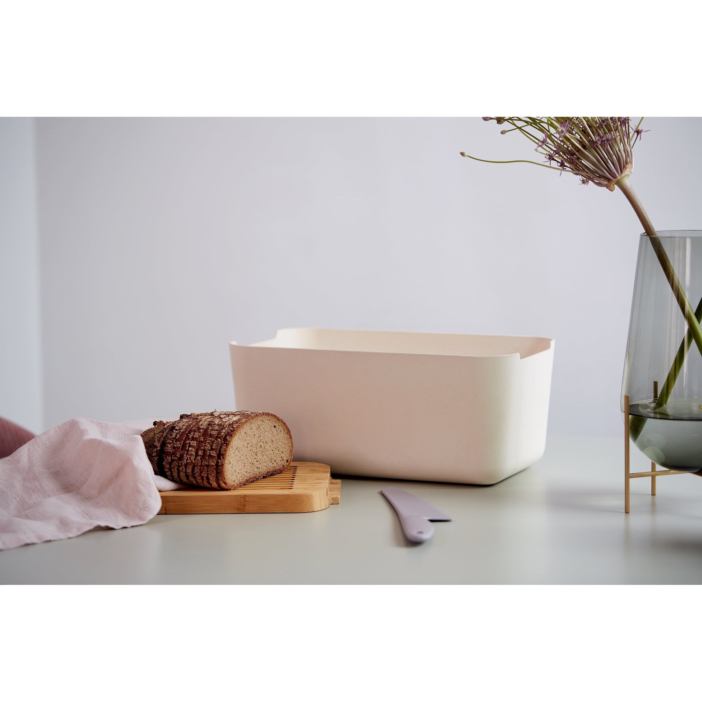 Derry Bread Box - Bamboo Lid & Integrated Cutting Board