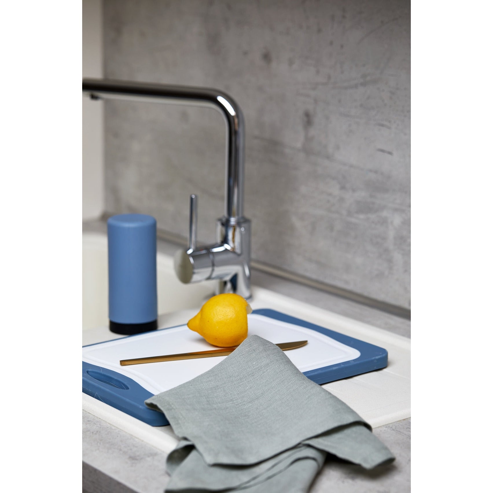 Double Sided Cutting Board - Bamboo & Pp - 33X23 - Anti-Slip Tpe - Blue