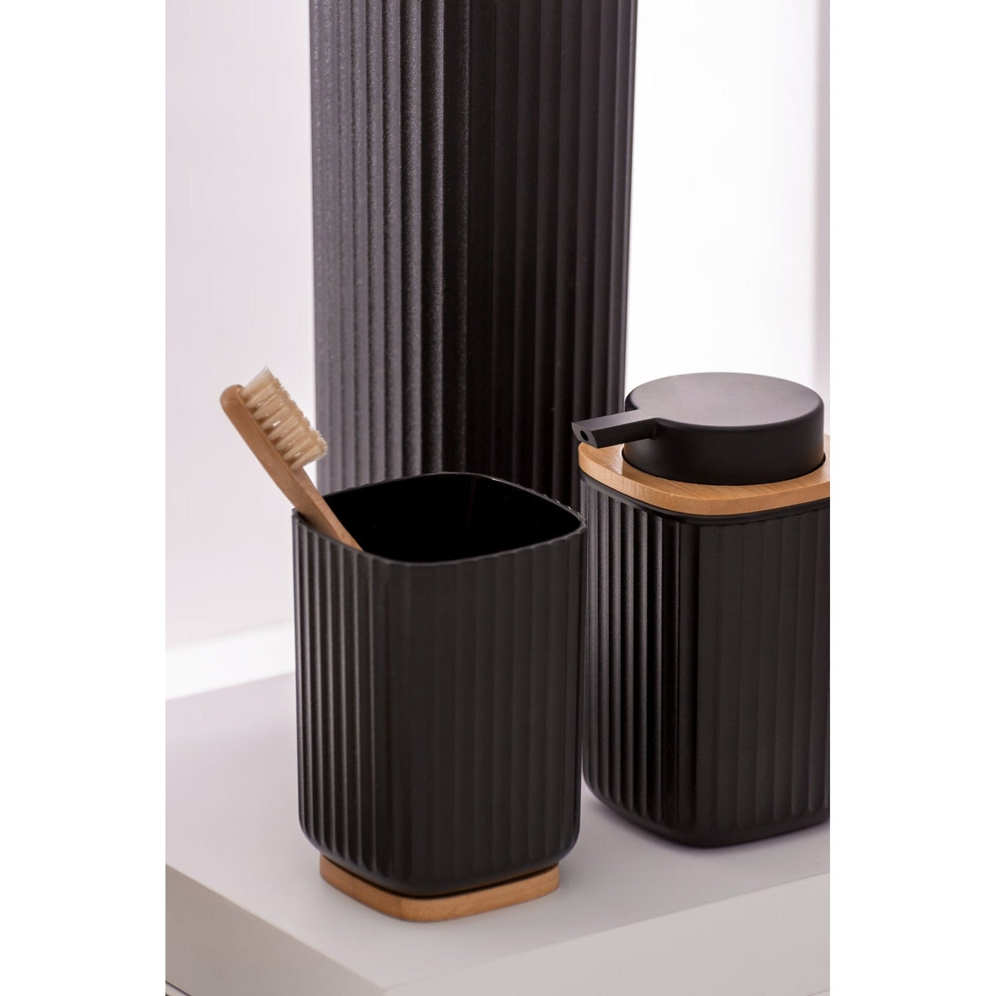 TOOTHBRUSH TUMBLER - ROTELLO - PLASTIC & BAMBOO - BLACK