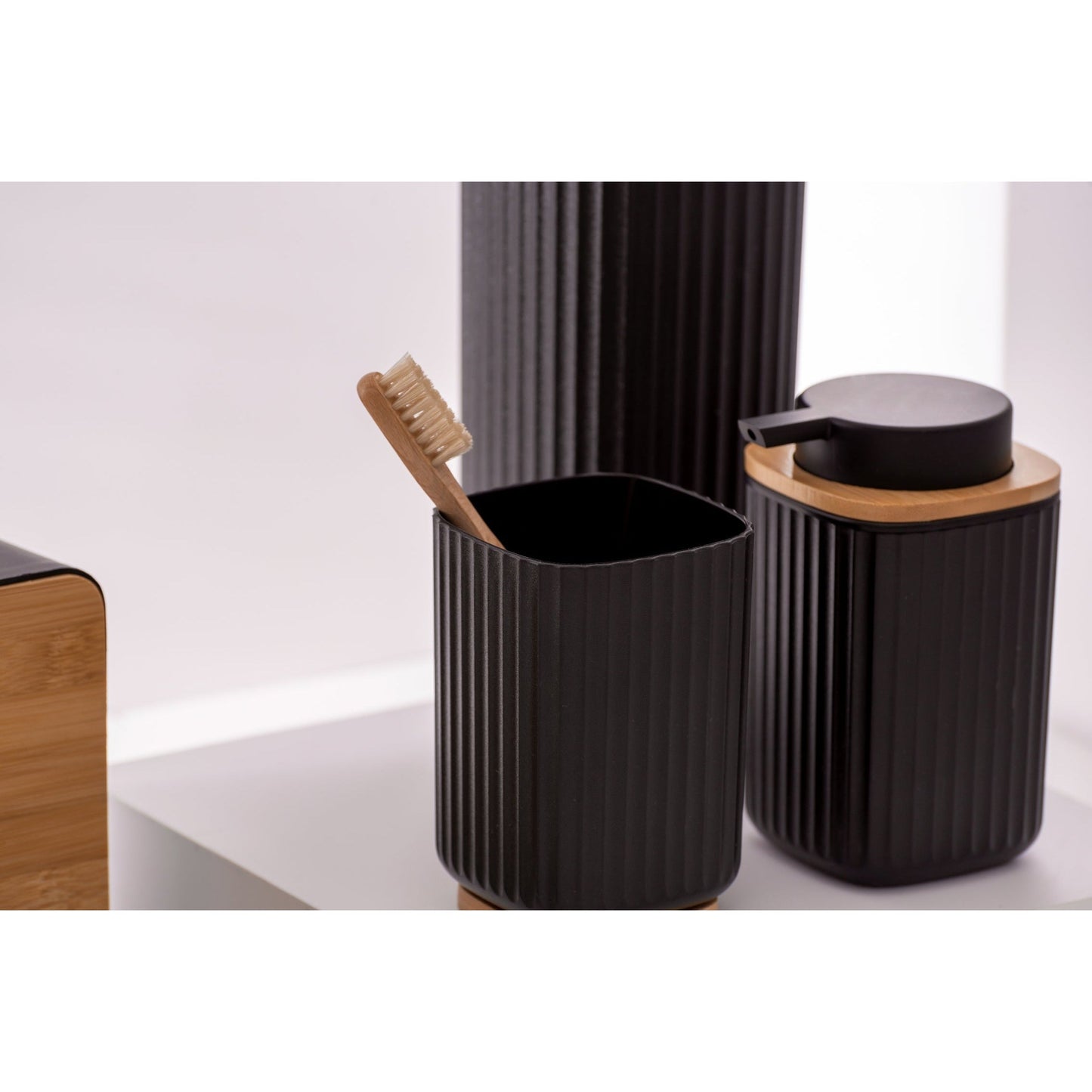 TOOTHBRUSH TUMBLER - ROTELLO - PLASTIC & BAMBOO - BLACK