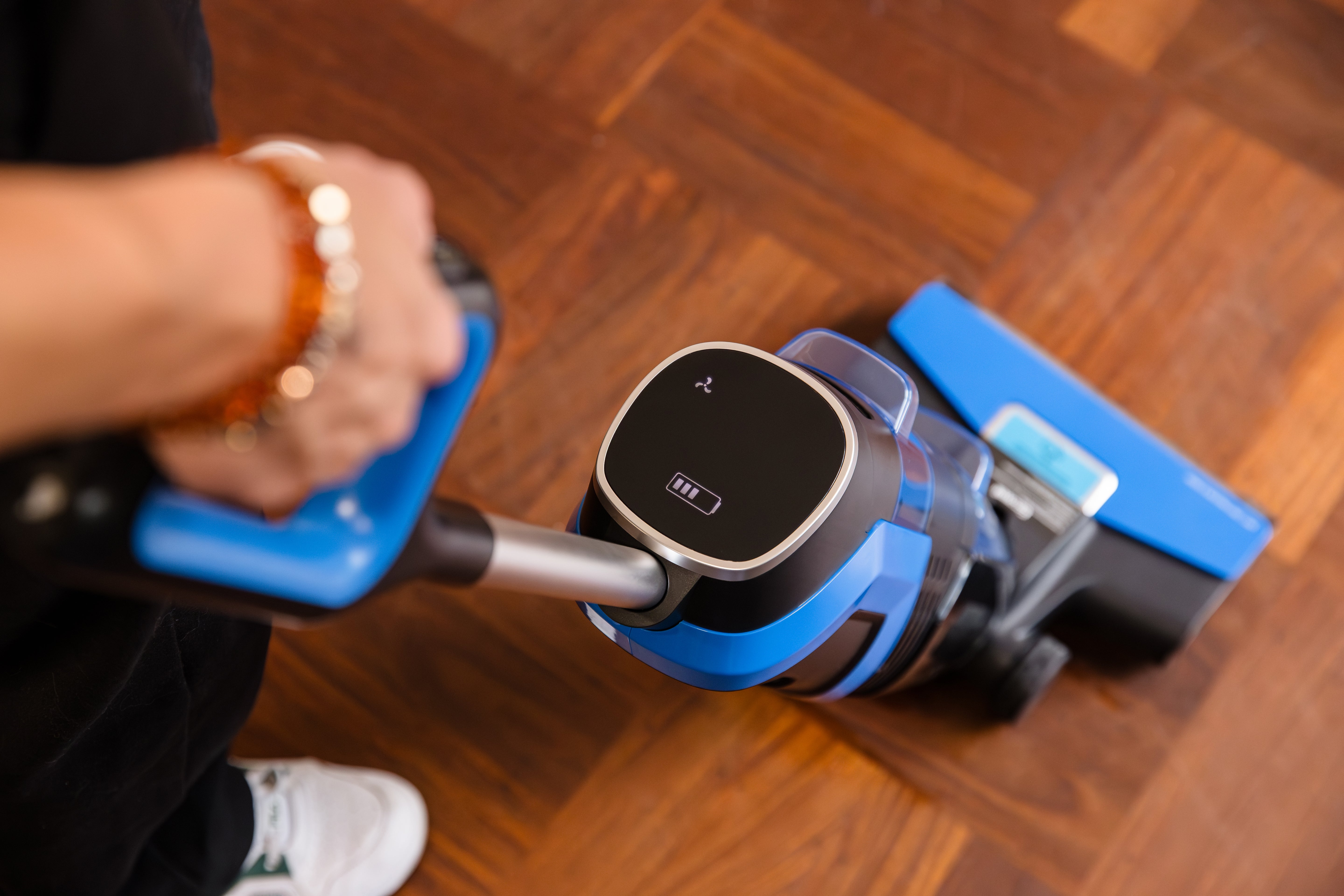 Lulu - Quick Clean Pro - Cordless Wet/Dry Vacuum & Wash