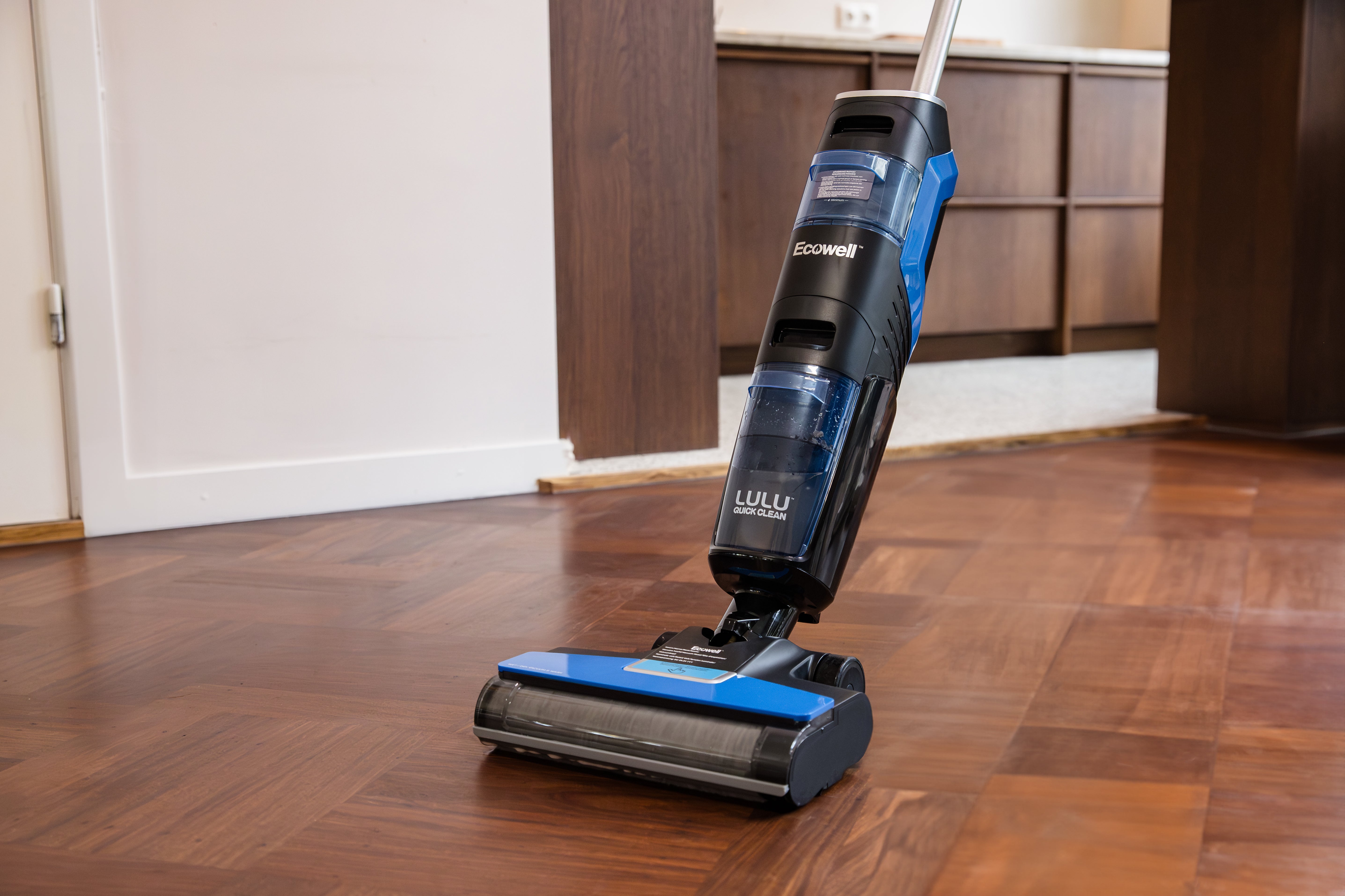 Lulu - Quick Clean Pro - Cordless Wet/Dry Vacuum & Wash