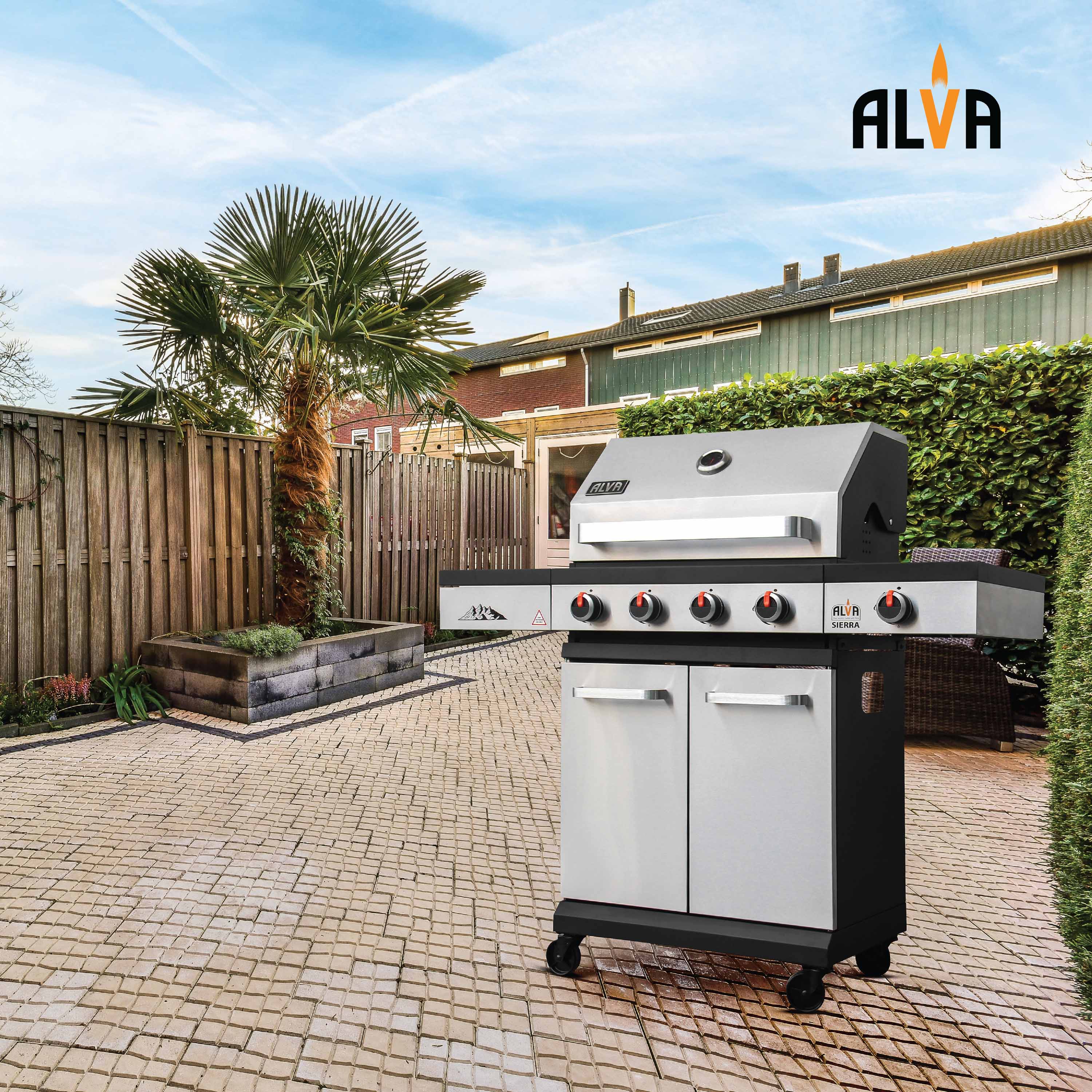 Sierra 4-Burner BBQ With Side Burner – Stainless Steel / Black + FREE TOOL SET