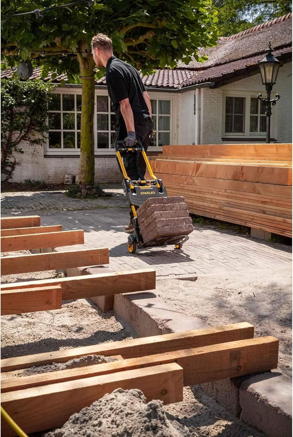 STANLEY FT585 2-in-1 Folding Truck 70/137kg