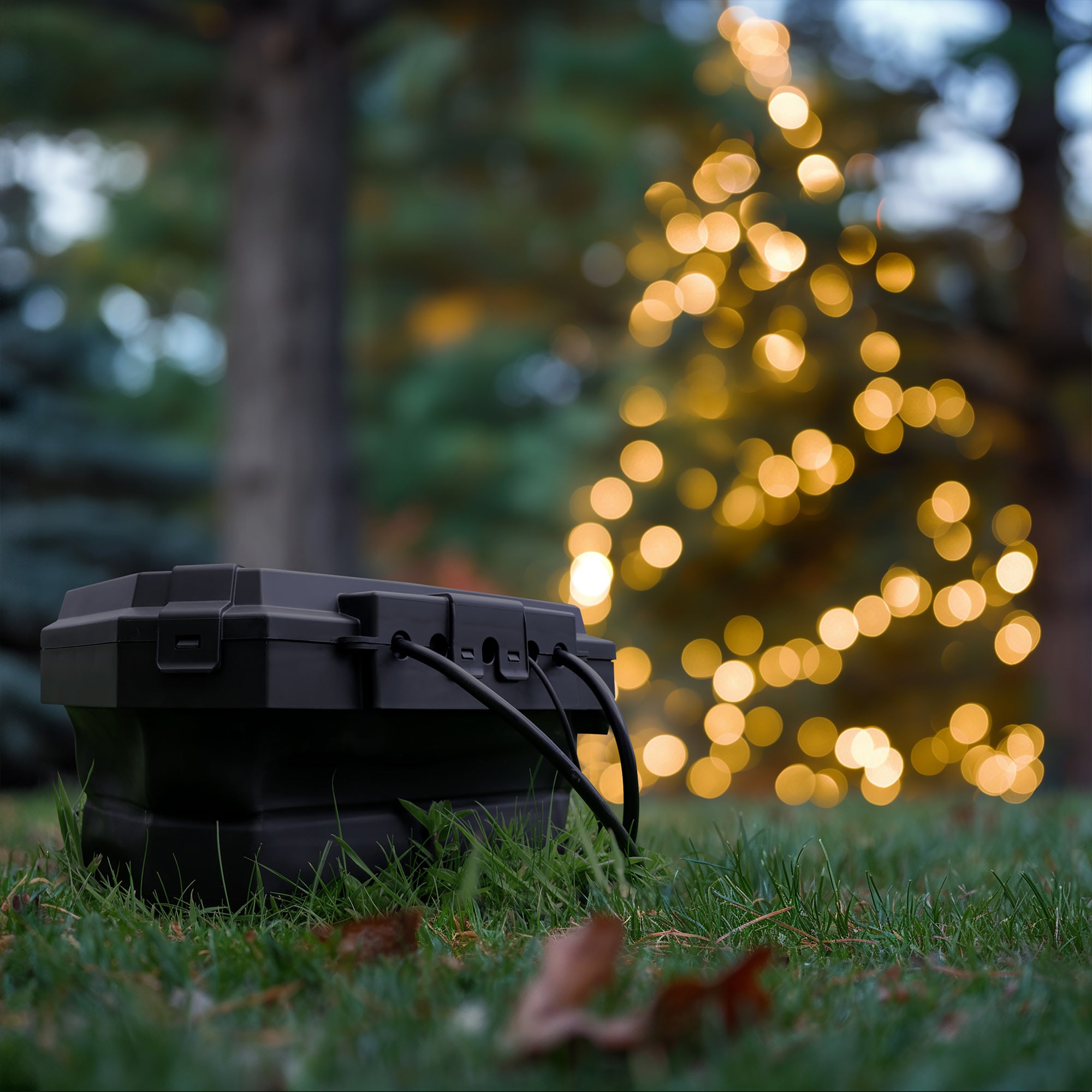 Weatherproof Collapsible Outdoor Electrical Protection Box – IP54 Rated