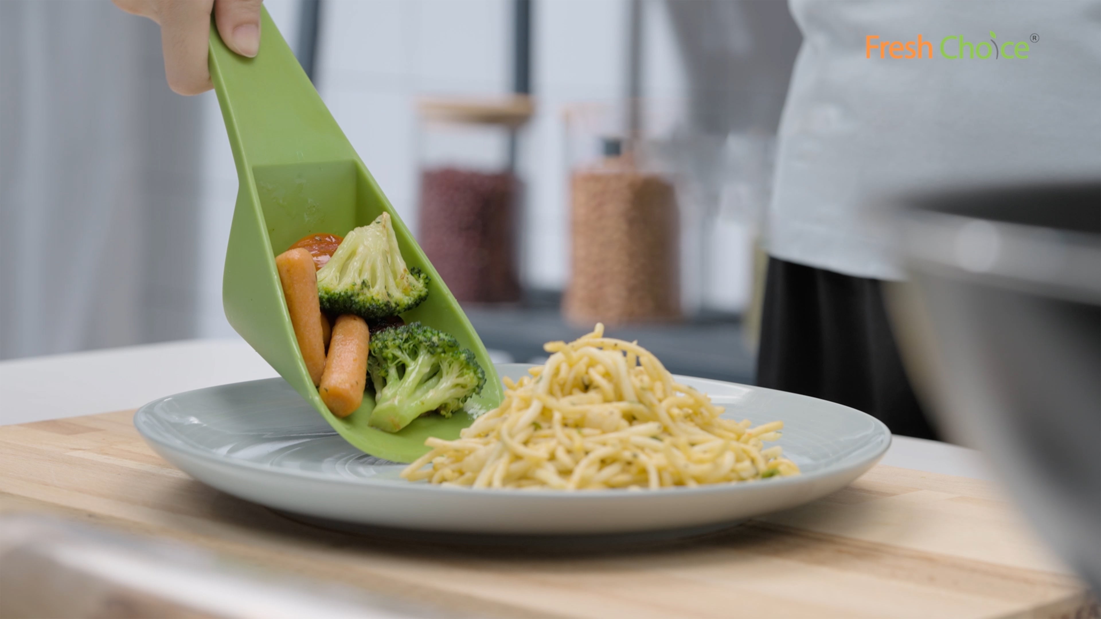 Fresh Choice 4-in-1 Colander Scoop | Measure, Scoop, Drain & Serve
