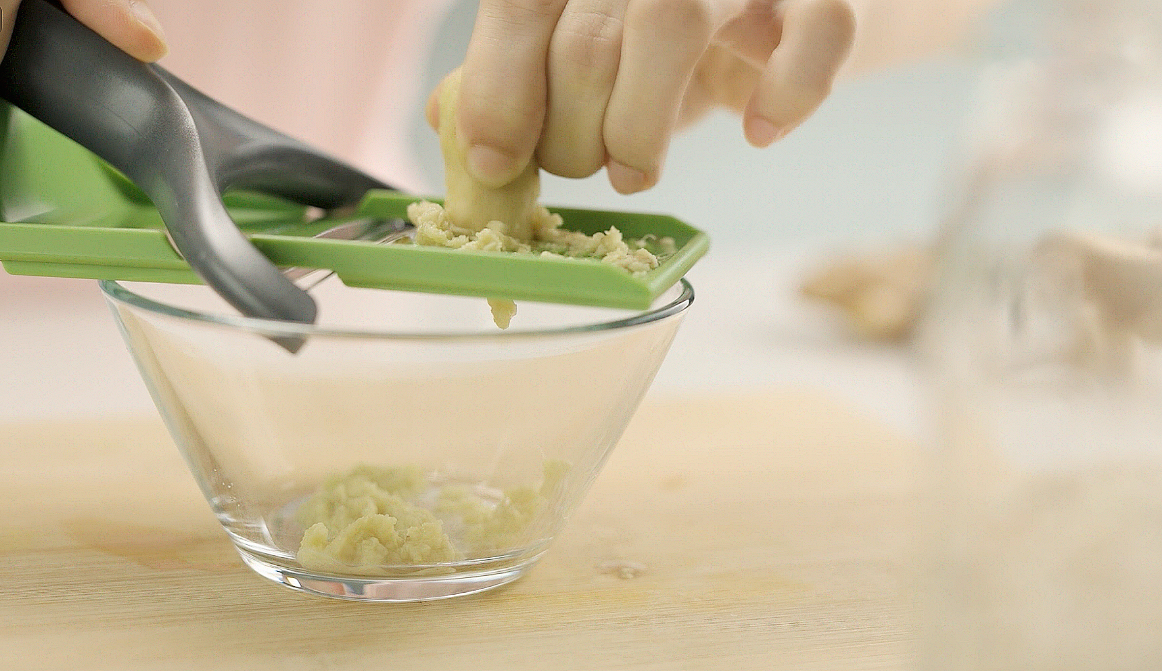 Fresh Choice Peeler Mandoline | 4-in-1 Slicer, Peeler & Grater