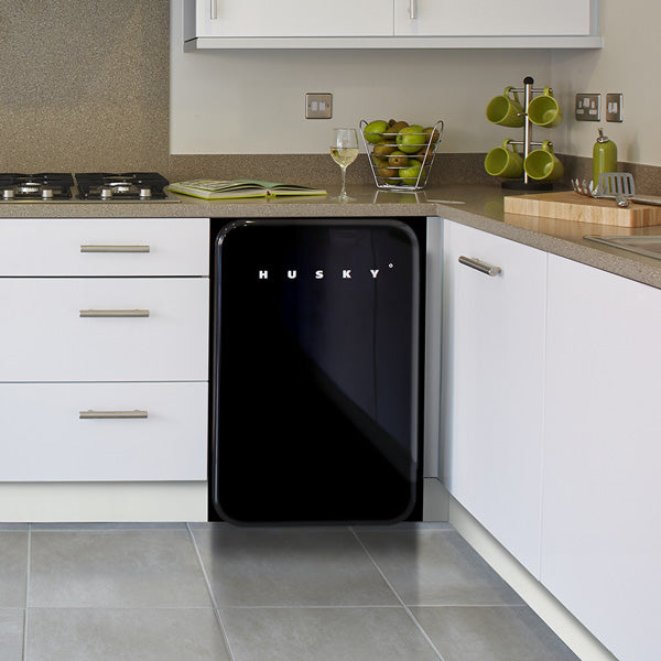 husky-110l-undercounter-retro-fridge-black